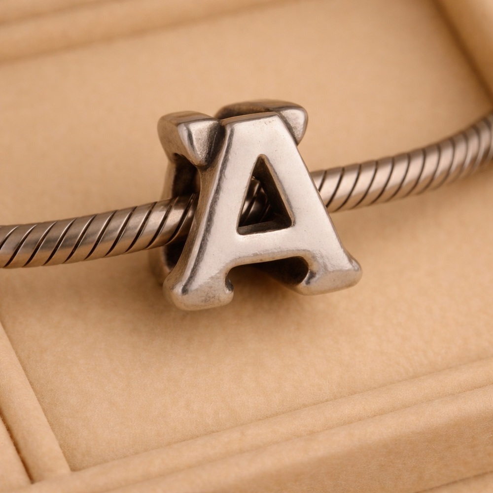 Chamilia Women's .925 Sterling Silver Print Letter A Bead Charm EUC CHAM #280